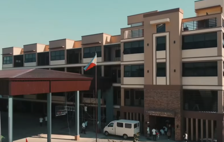 Photo of Eastwoods College Campus Building